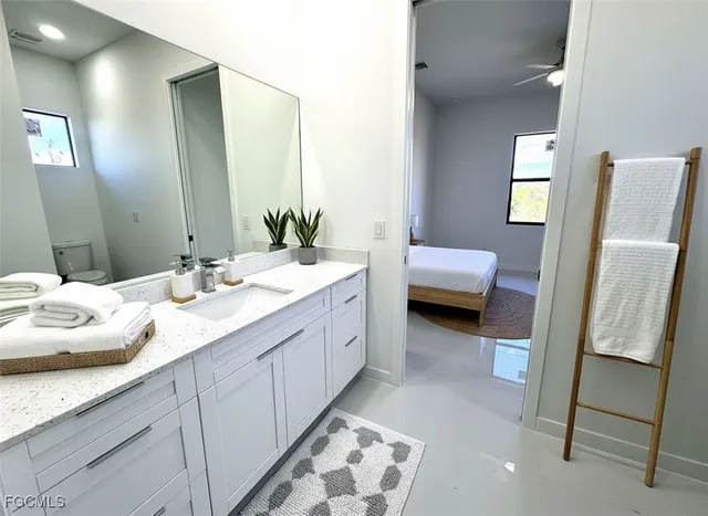 $2,100 | 3544 Northwest 41st Place, Cape Coral, FL 33993