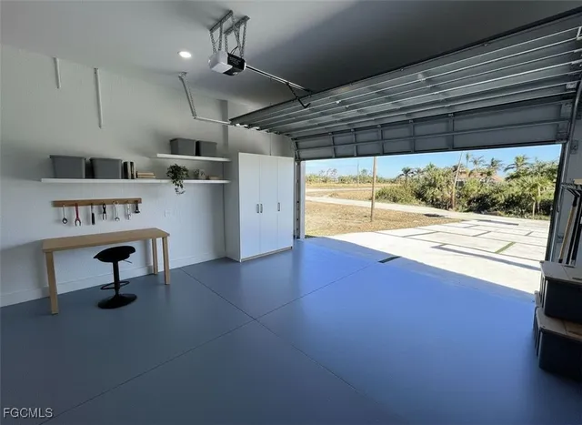 $2,100 | 3544 Northwest 41st Place, Cape Coral, FL 33993