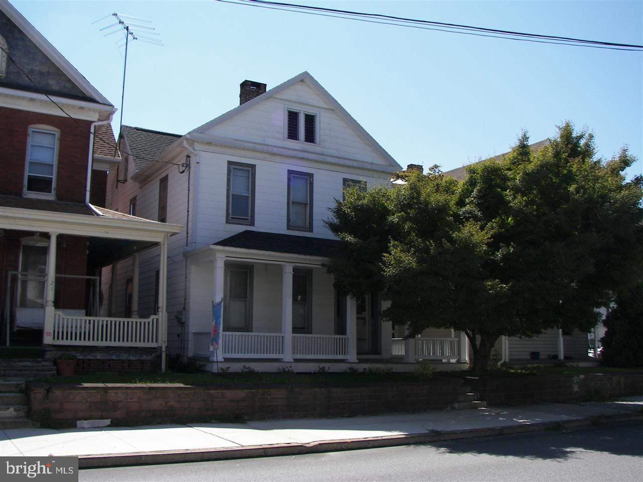 119 East Middle Street Hanover, PA 17331 - Photo 1 of 4 Gallery Image 1