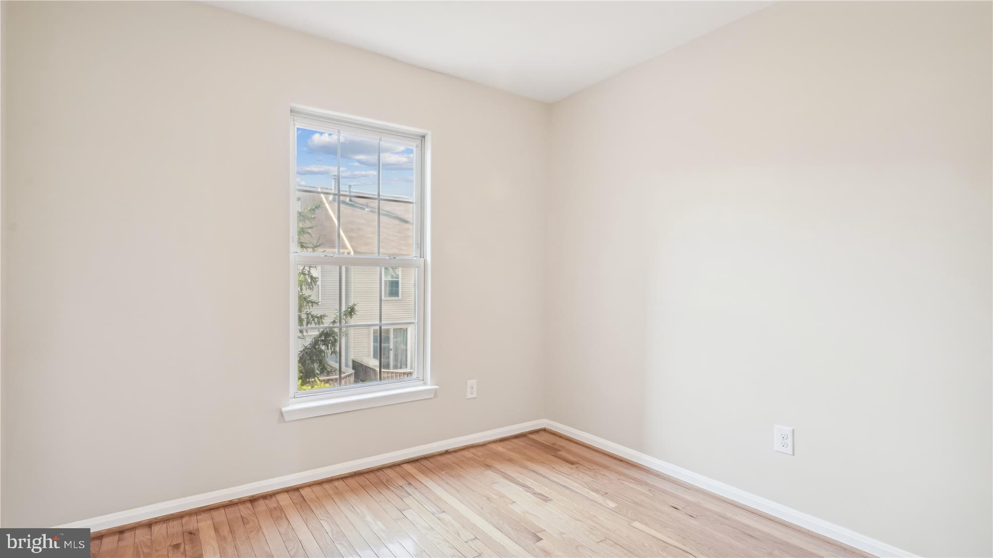 22053 Manning Square Sterling, VA 20166 - Photo 21 of 36 3rd Bedroom or Office