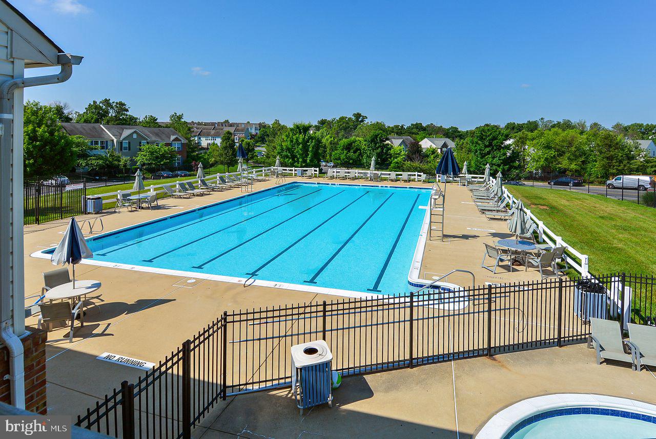 22053 Manning Square Sterling, VA 20166 - Photo 33 of 36 Dominion Station Swimming Pool