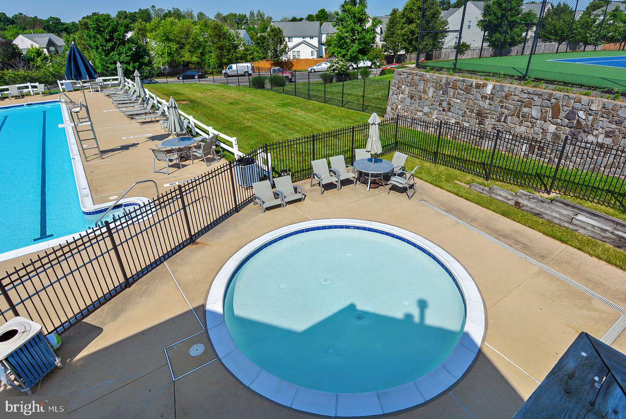 22053 Manning Square Sterling, VA 20166 - Photo 34 of 36 Dominion Station Baby Pool