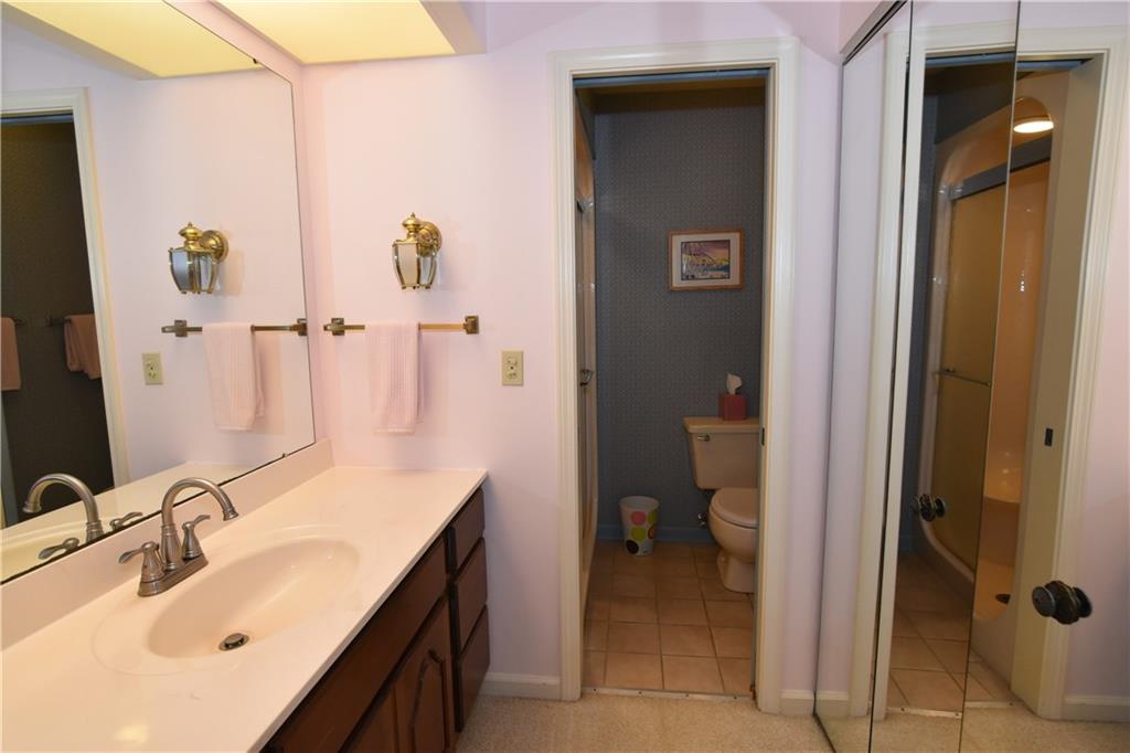 933 Goldfinch Road Columbus, IN 47203 - Photo 23 of 33 Gallery Image 23