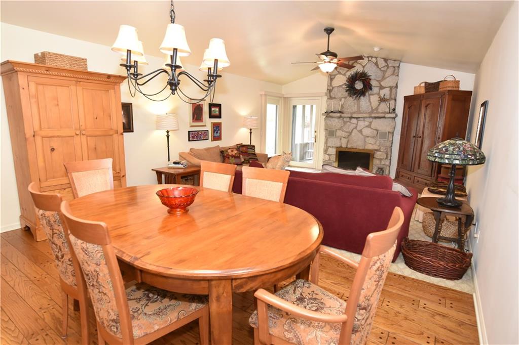 933 Goldfinch Road Columbus, IN 47203 - Photo 10 of 33 Gallery Image 10