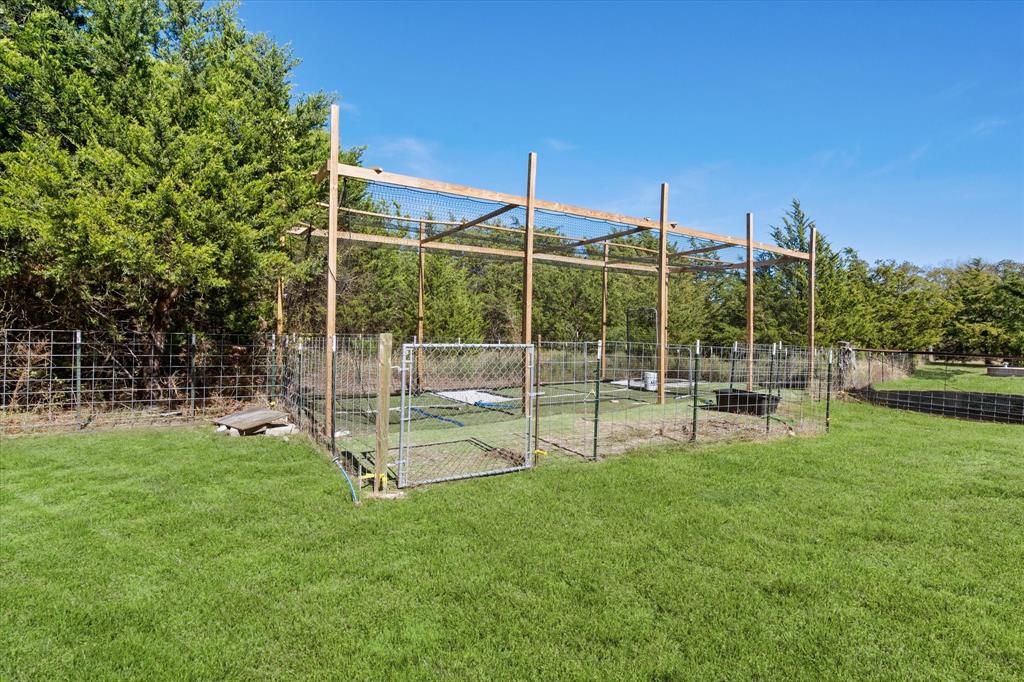 1517 County Road 2162 Barry, TX 75102 - Photo 31 of 38