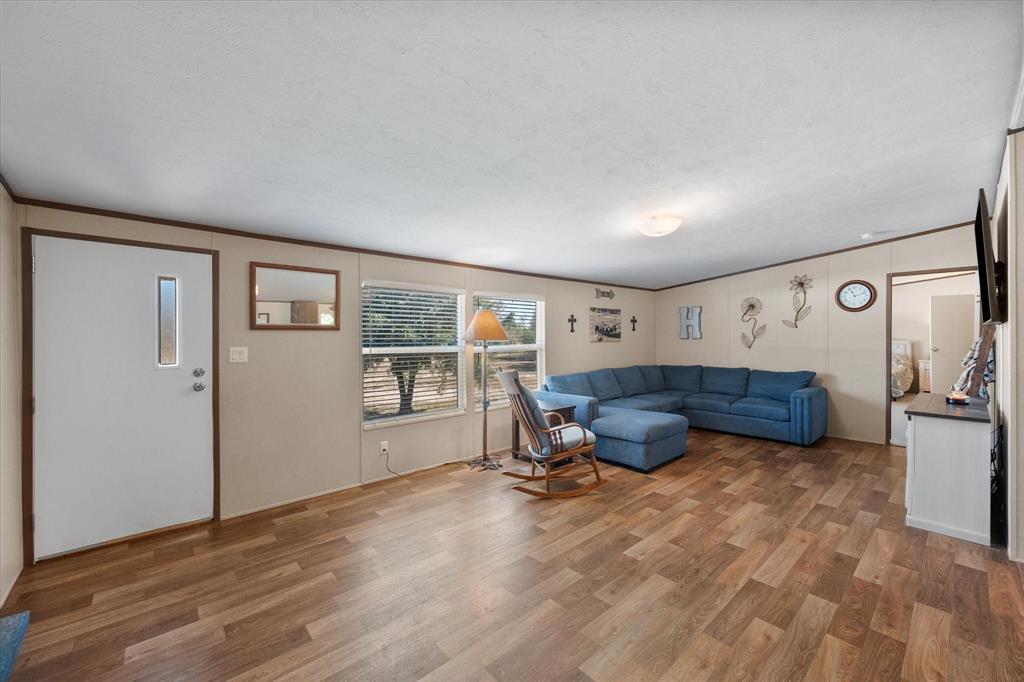 1517 County Road 2162 Barry, TX 75102 - Photo 7 of 38