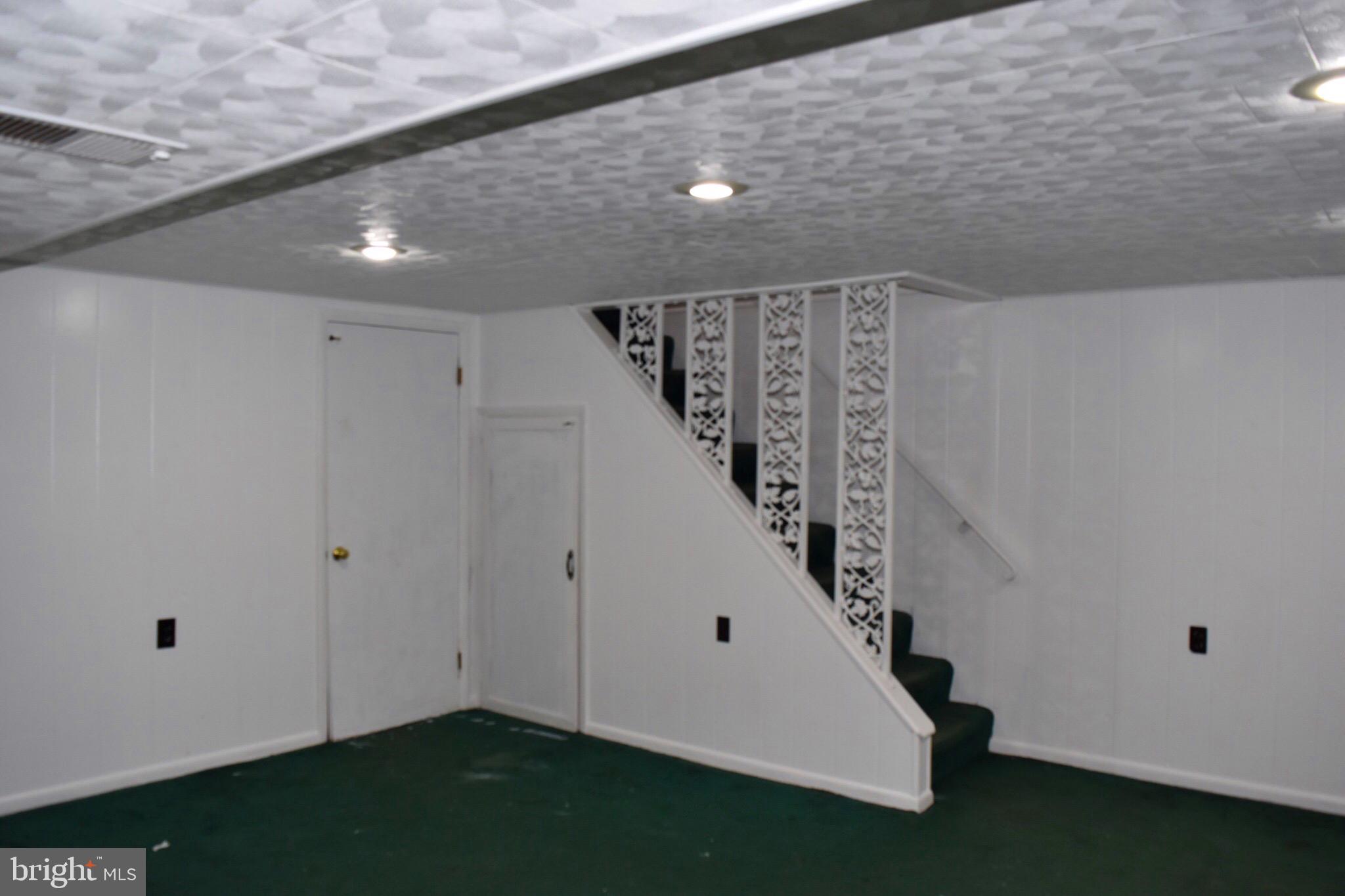 1917 Larkhall Road Baltimore, MD 21222 - Photo 11 of 17