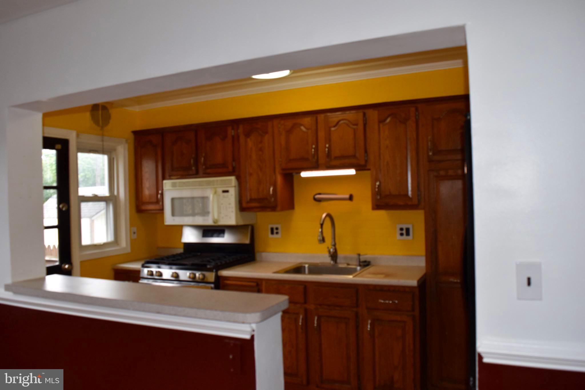 1917 Larkhall Road Baltimore, MD 21222 - Photo 6 of 17