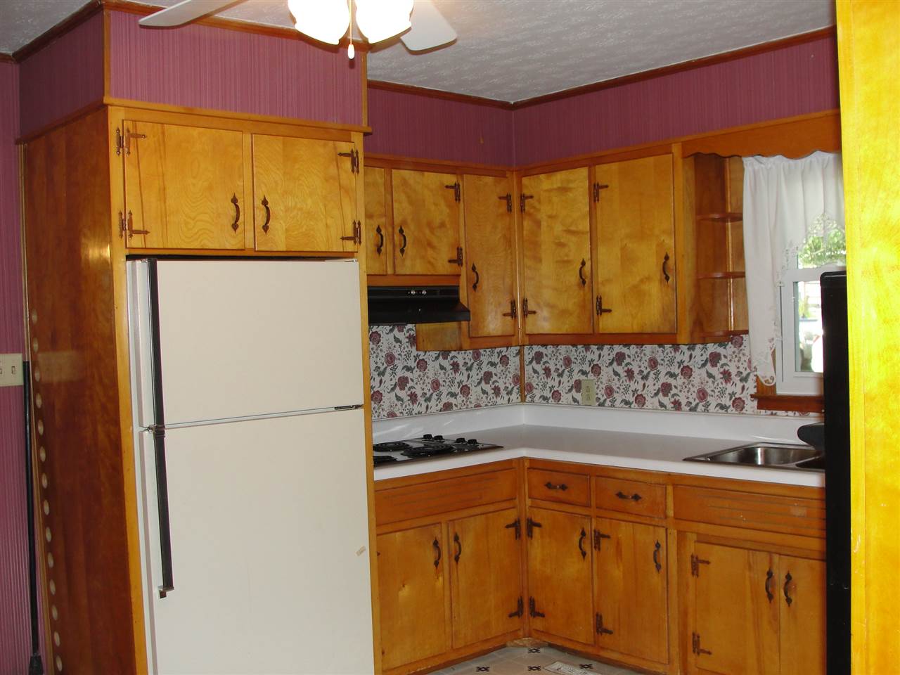 1045 Sportsman Club Road Russellville, KY 42276 - Photo 4 of 24 Gallery Image 4