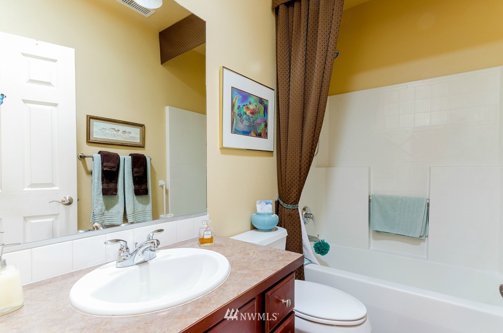 8437 Bainbridge Loop Northeast Lacey, WA 98516 - Photo 15 of 25