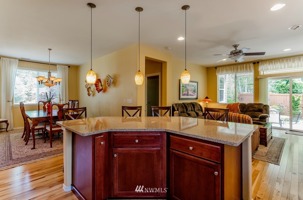 8437 Bainbridge Loop Northeast Lacey, WA 98516 - Photo 8 of 25