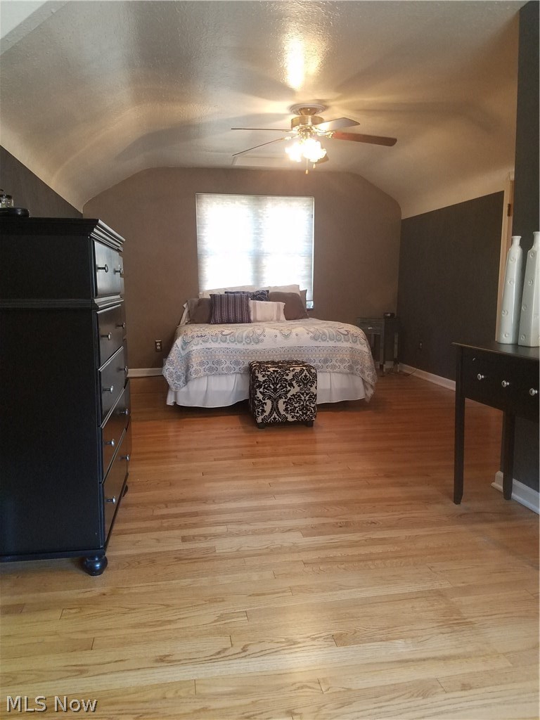 15907 Munn Road Cleveland, OH 44111 - Photo 13 of 21 Gallery Image 13