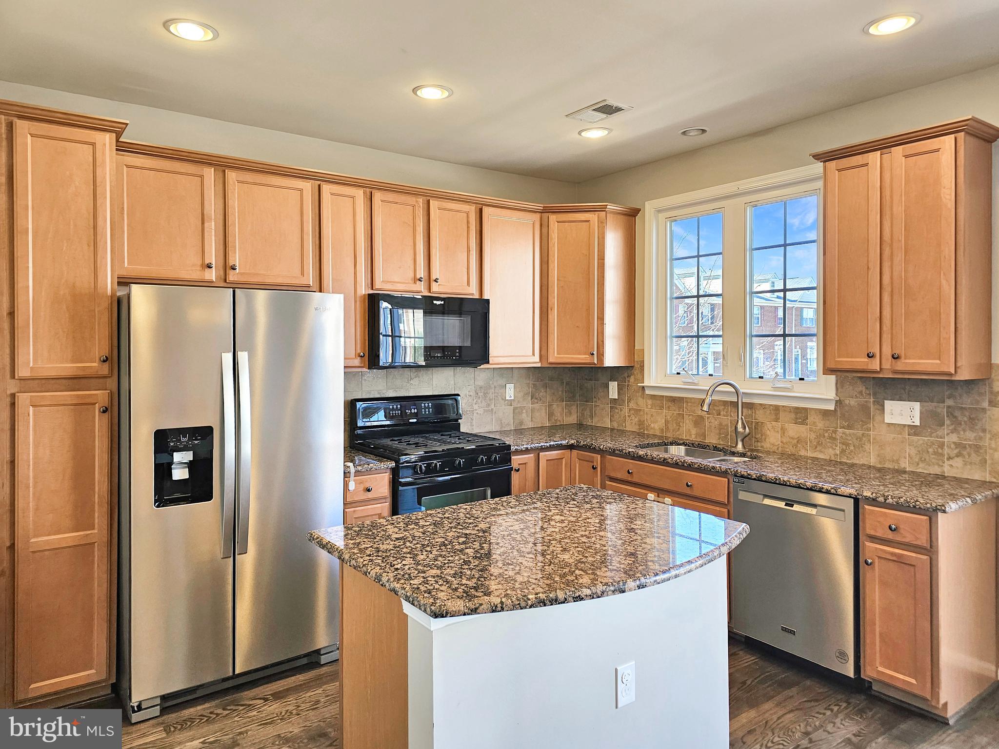 42770 Hay Road Ashburn, VA 20147 - Photo 11 of 23