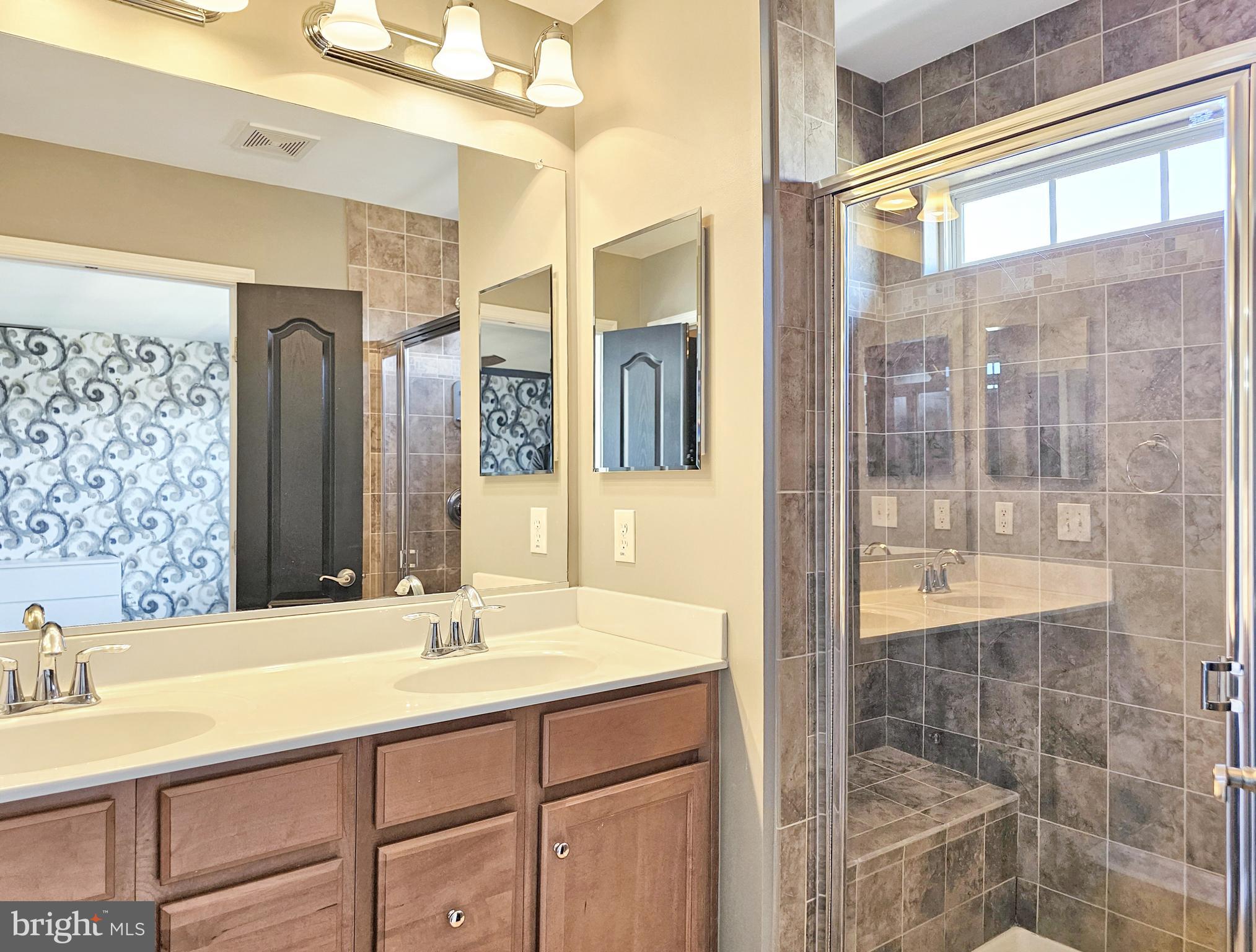 42770 Hay Road Ashburn, VA 20147 - Photo 18 of 23