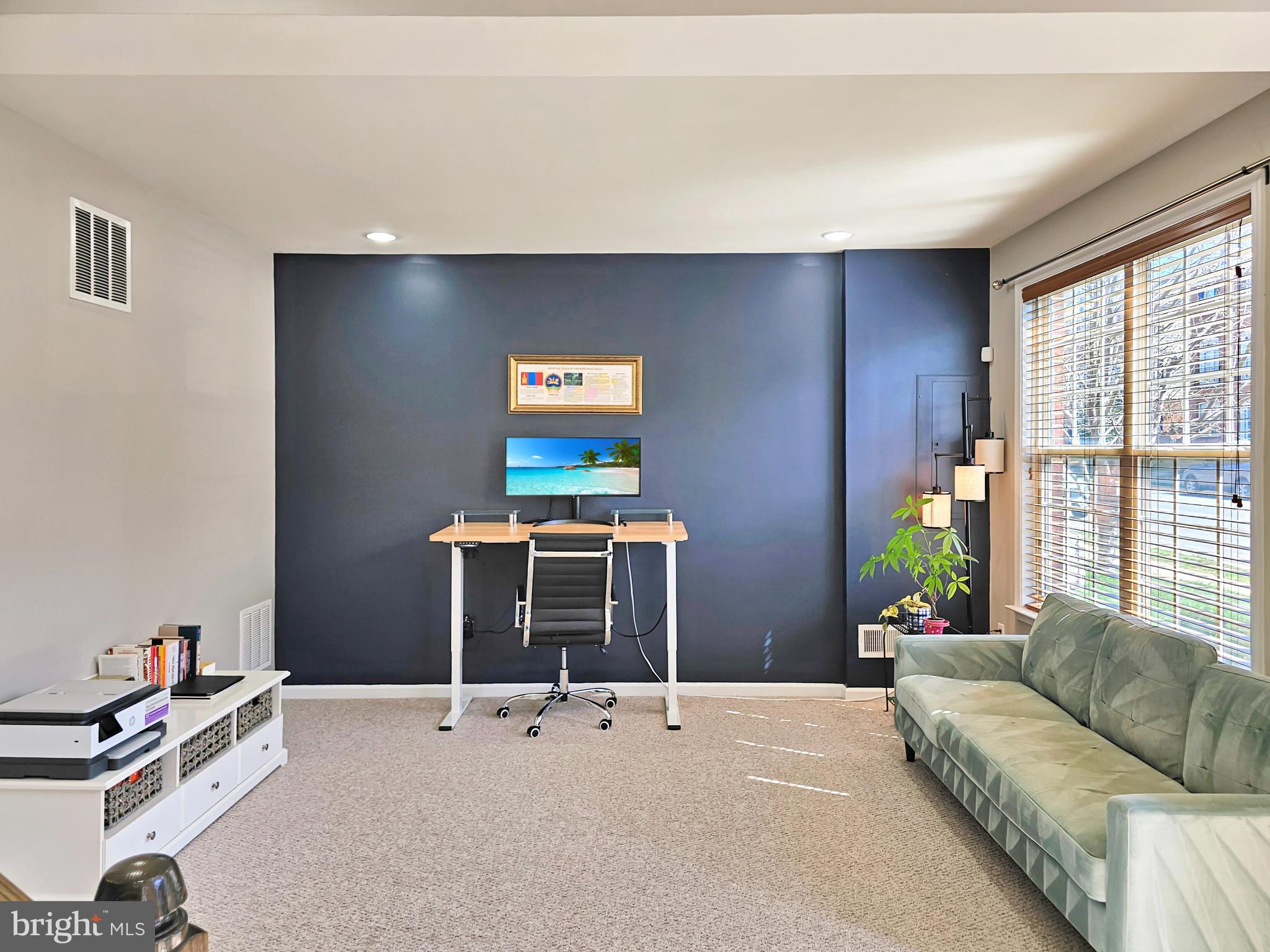 42770 Hay Road Ashburn, VA 20147 - Photo 4 of 23