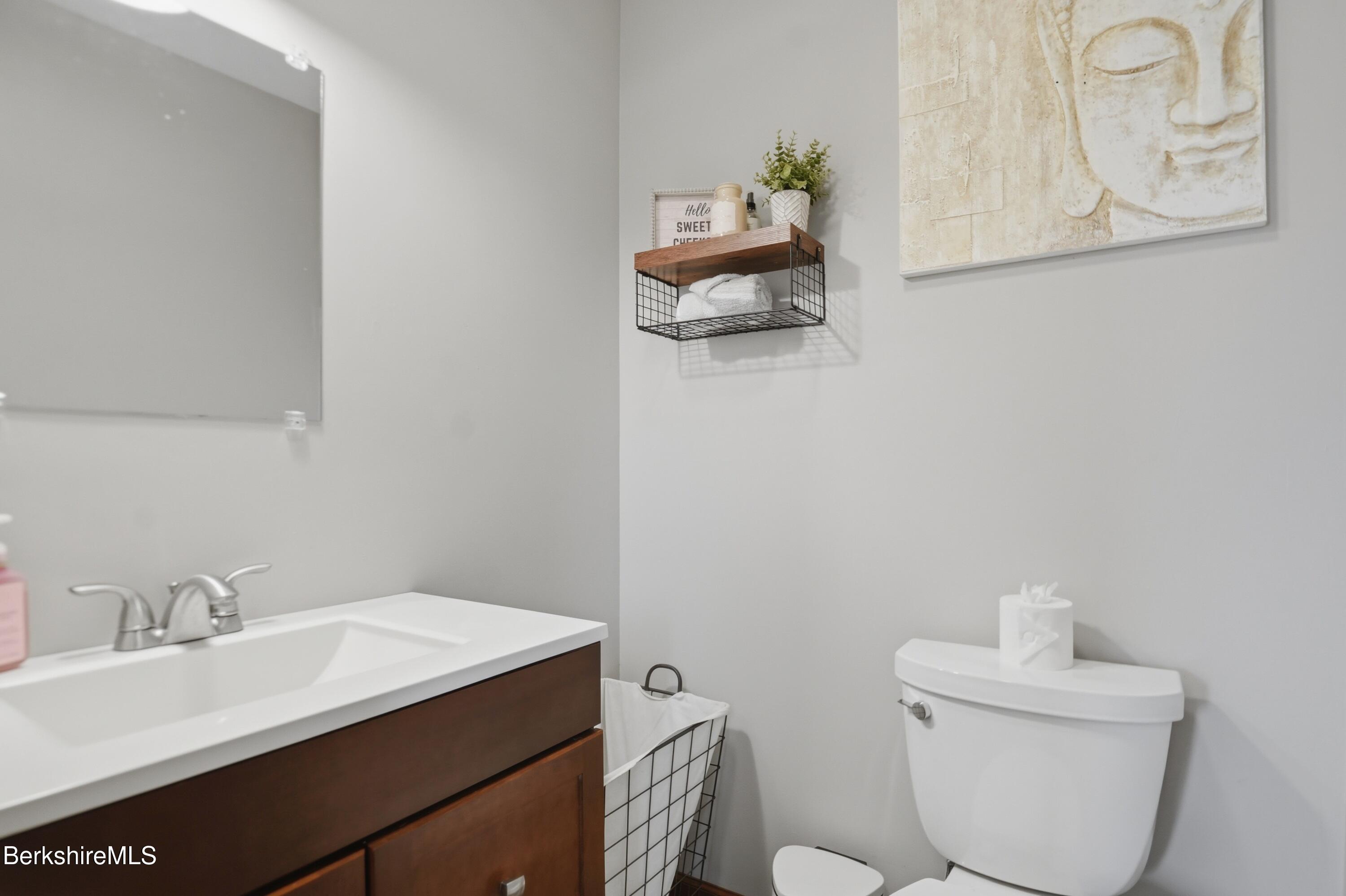 134 Oak Hill Road Pittsfield, MA 01201 - Photo 47 of 66 Primary En-Suite Half Bath