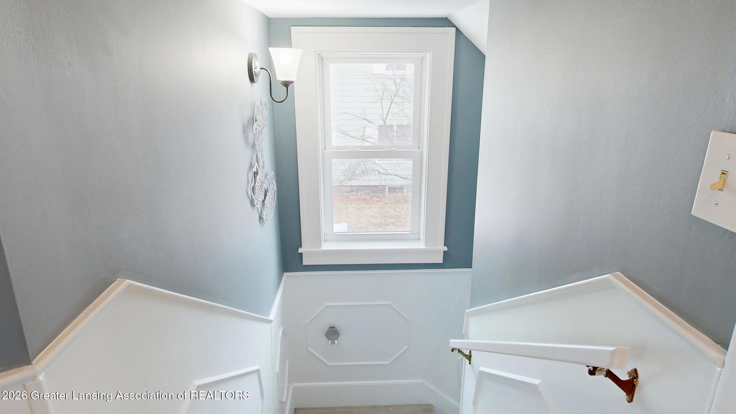 337 Green Street Perry, MI 48872 - Photo 20 of 51 Stairs