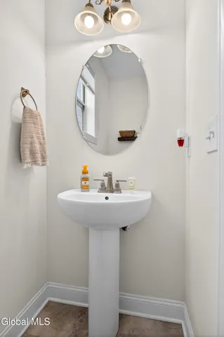 $699,900 | 48 Timber Creek Drive, Ballston, NY 12019