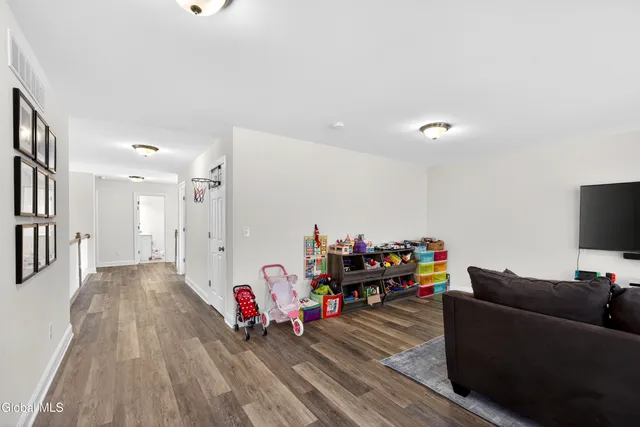 $699,900 | 48 Timber Creek Drive, Ballston, NY 12019