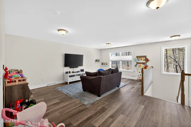 $699,900 | 48 Timber Creek Drive, Ballston, NY 12019