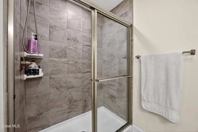 $699,900 | 48 Timber Creek Drive, Ballston, NY 12019