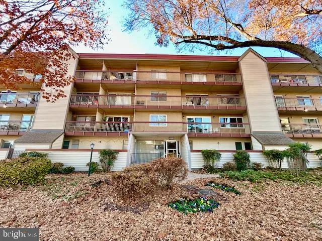 $2,000 | 10300 Westlake Drive, Unit S105, Bethesda, MD 20817