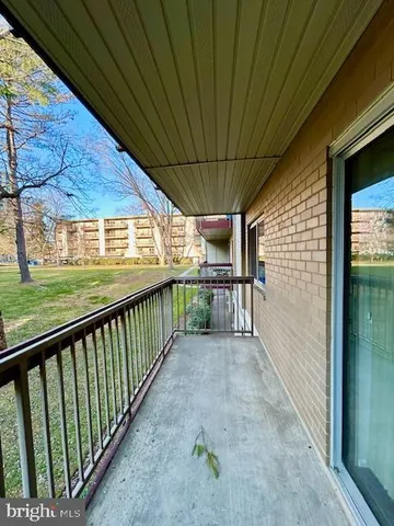 $2,000 | 10300 Westlake Drive, Unit S105, Bethesda, MD 20817