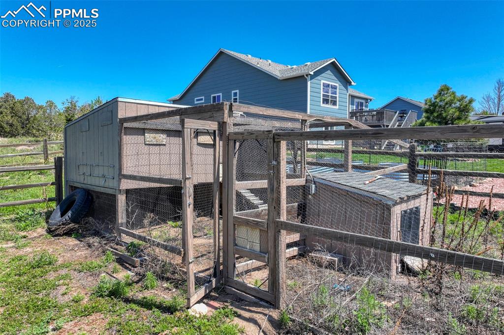 7841 Fort Smith Road Peyton, CO 80831 - Photo 28 of 37 Rustic chicken abode.