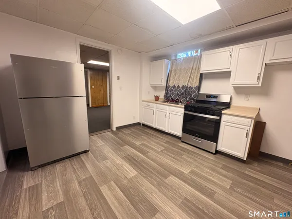 $1,600 | 185 Grove Street, Waterbury, CT 06710