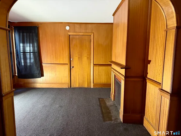 $1,600 | 185 Grove Street, Waterbury, CT 06710