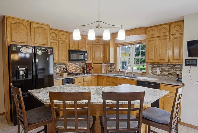 $724,900 | 11688 40th Street, Bowlus, MN 56314