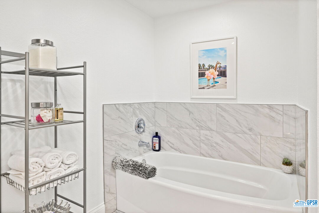 1840 Sandcliff Road Palm Springs, CA 92264 - Photo 42 of 52 Gallery Image 42