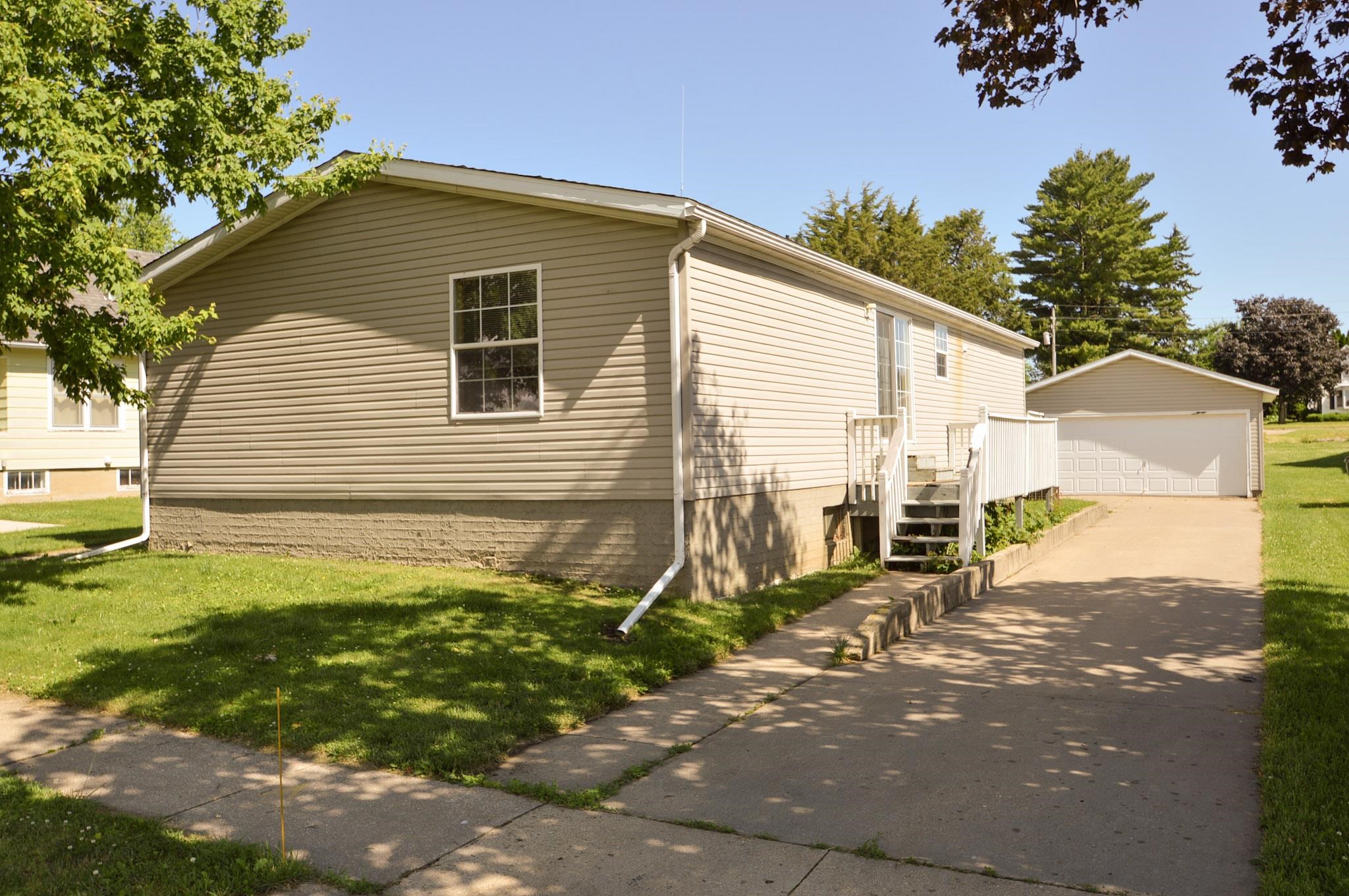 1440 7th Street Fennimore, WI 53809 - Photo 2 of 43