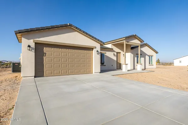 $425,000 | 37164 Encinas Lane, Tonopah, AZ 85354