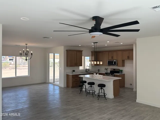 $425,000 | 37164 Encinas Lane, Tonopah, AZ 85354