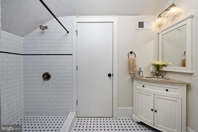 $849,000 | 4048 Rectortown Road, Marshall, VA 20115