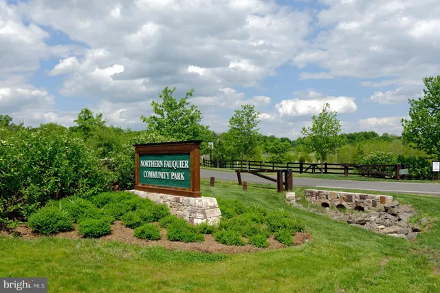 $849,000 | 4048 Rectortown Road, Marshall, VA 20115