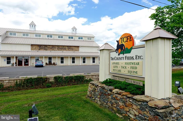 $849,000 | 4048 Rectortown Road, Marshall, VA 20115