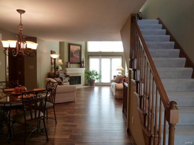 1724 Ridgeview Cir Drive Ballwin, MO 63021 - Photo 2 of 17 Gallery Image 2