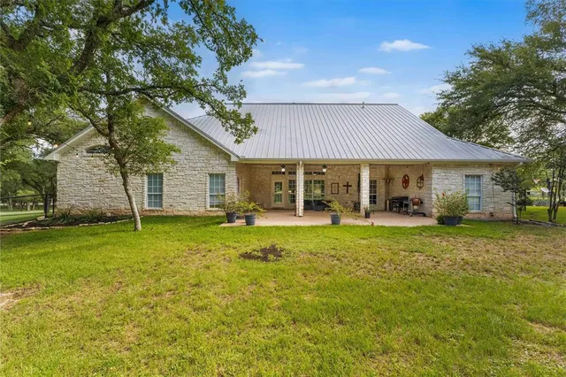 $749,900 | 355 Winding Trail, Crawford, TX 76638