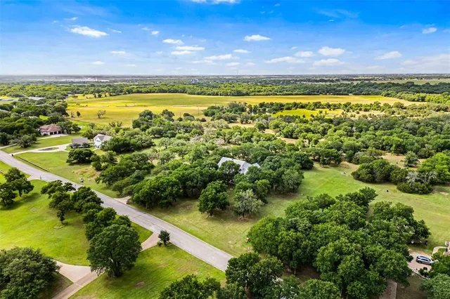 $749,900 | 355 Winding Trail, Crawford, TX 76638