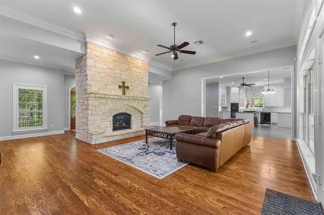 $749,900 | 355 Winding Trail, Crawford, TX 76638