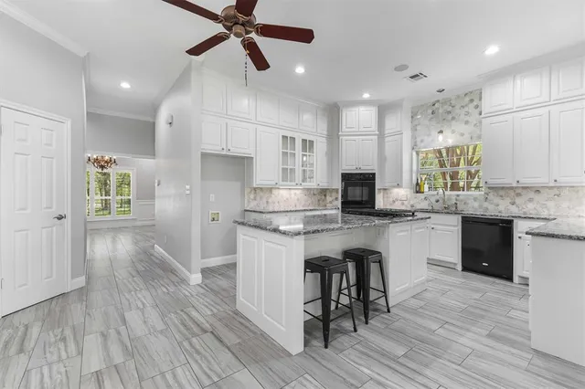 $749,900 | 355 Winding Trail, Crawford, TX 76638