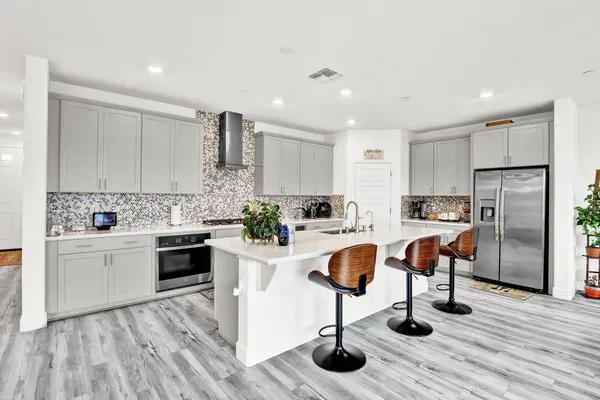 $728,000 | 3843 Stanwick Avenue, Sacramento, CA 95835