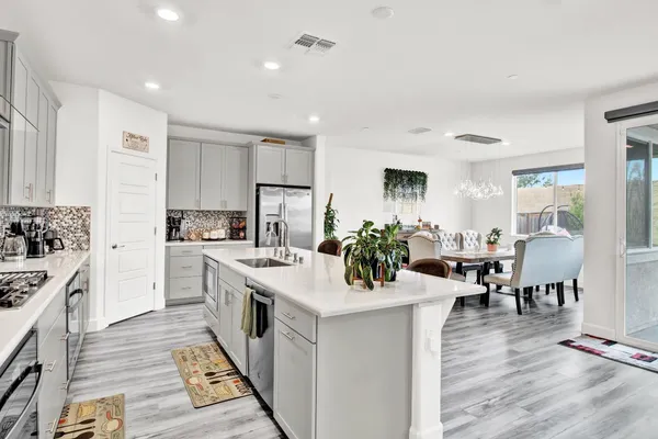 $728,000 | 3843 Stanwick Avenue, Sacramento, CA 95835
