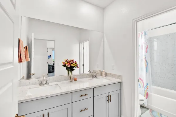 $728,000 | 3843 Stanwick Avenue, Sacramento, CA 95835