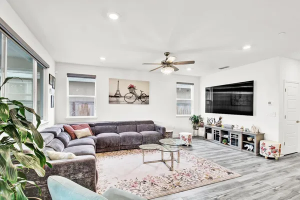 $728,000 | 3843 Stanwick Avenue, Sacramento, CA 95835