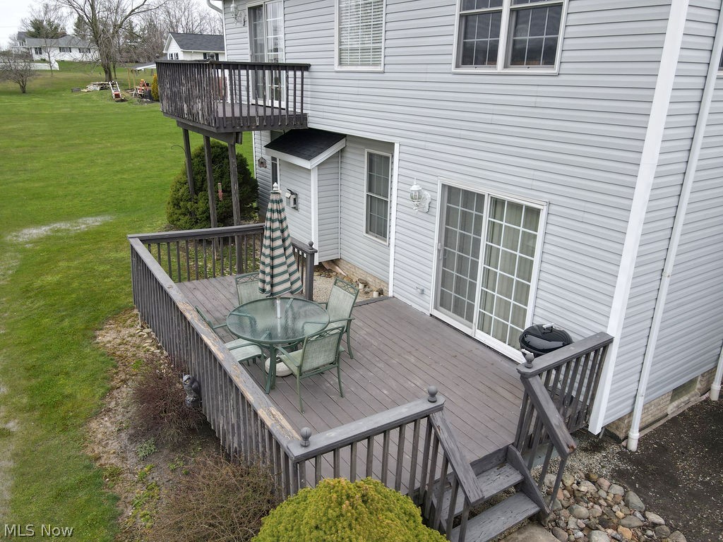 10147 Page Road Streetsboro, OH 44241 - Photo 29 of 35 Wooden deck featuring a yard