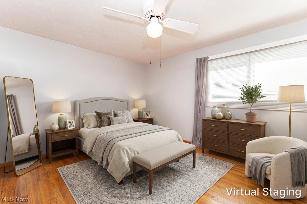 916 Center Road Eastlake, OH 44095 - Photo 23 of 39 Generously sized bedroom #3