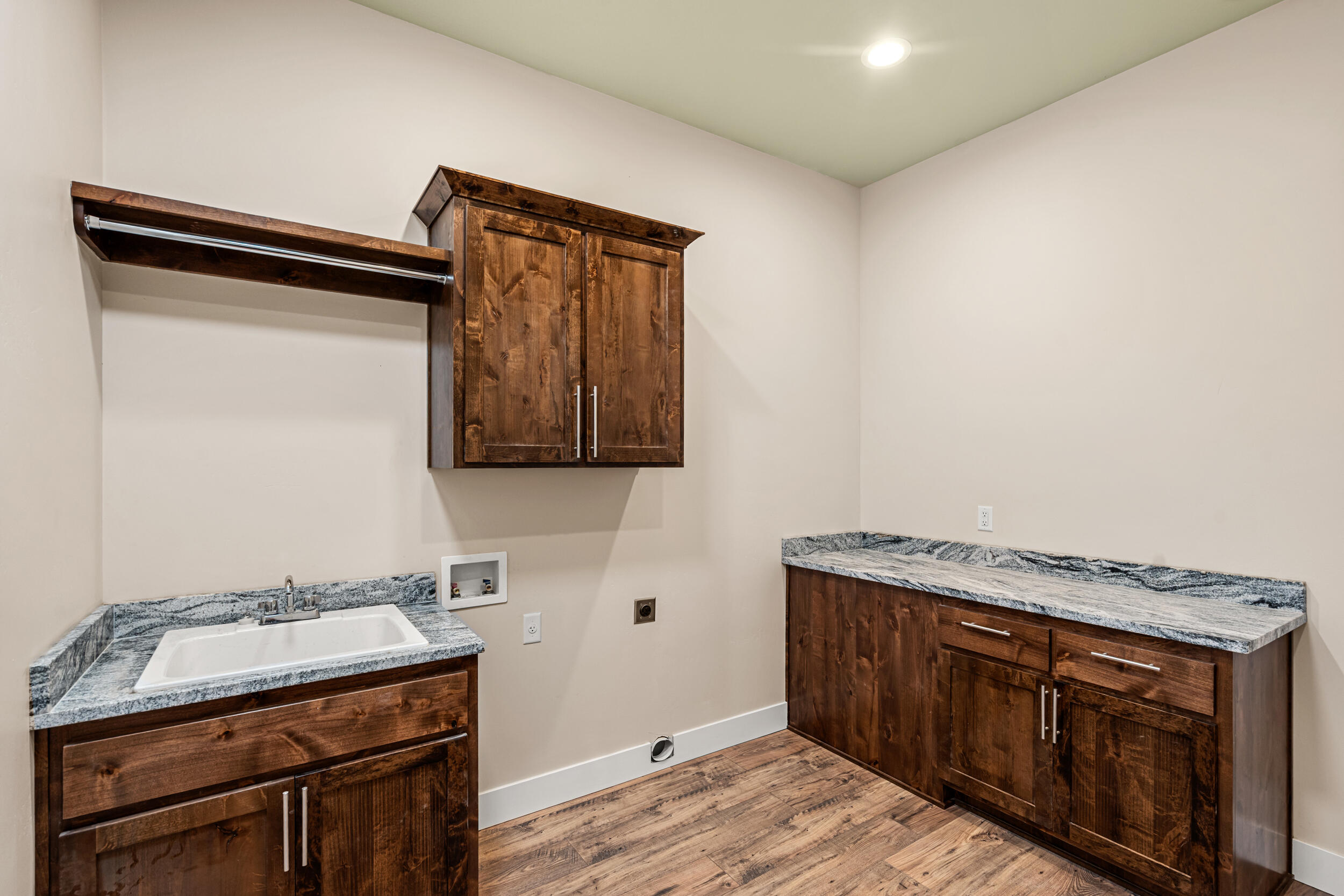 4260 Falcon Ridge Terrace Medford, OR 97504 - Photo 33 of 46